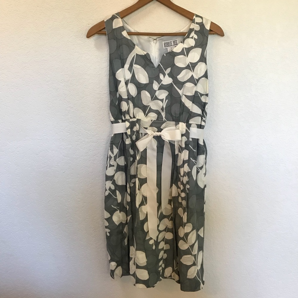 Robbie Bee Dress Size 10